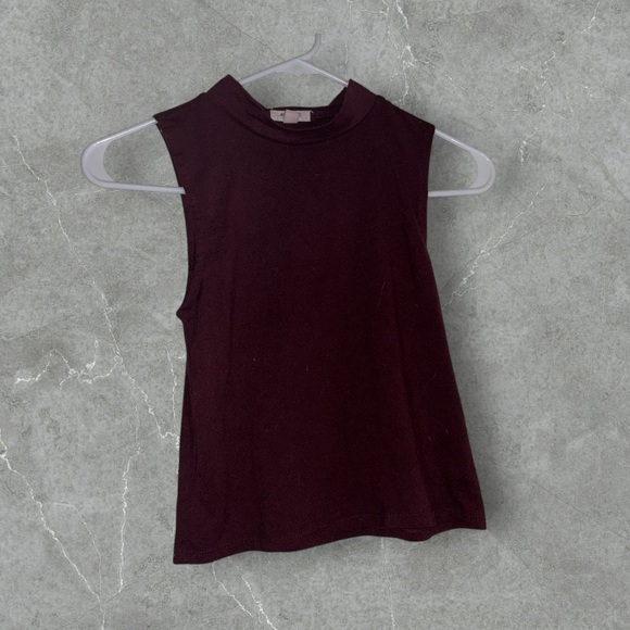 Burgundy Top - Picture 1 of 4